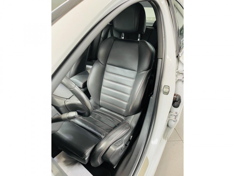 Photo 9 de l'offre de PEUGEOT 508  1.6 THP 165ch S&S BVM6 GT Line à 12990€ chez Occasions Champenoises