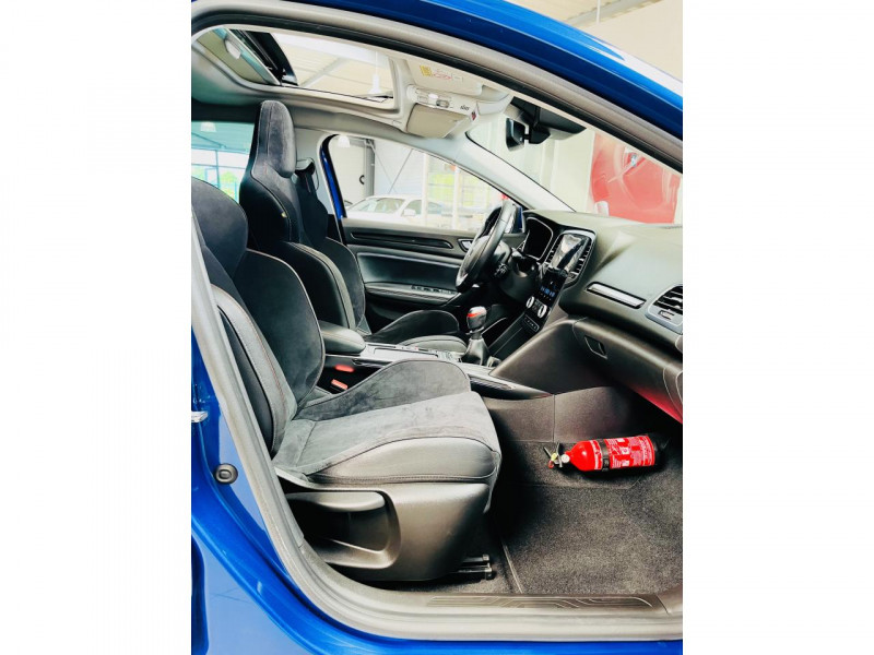 Photo 17 de l'offre de RENAULT MEGANE TCe 140 FAP R.S. Line à 17990€ chez Occasions Champenoises