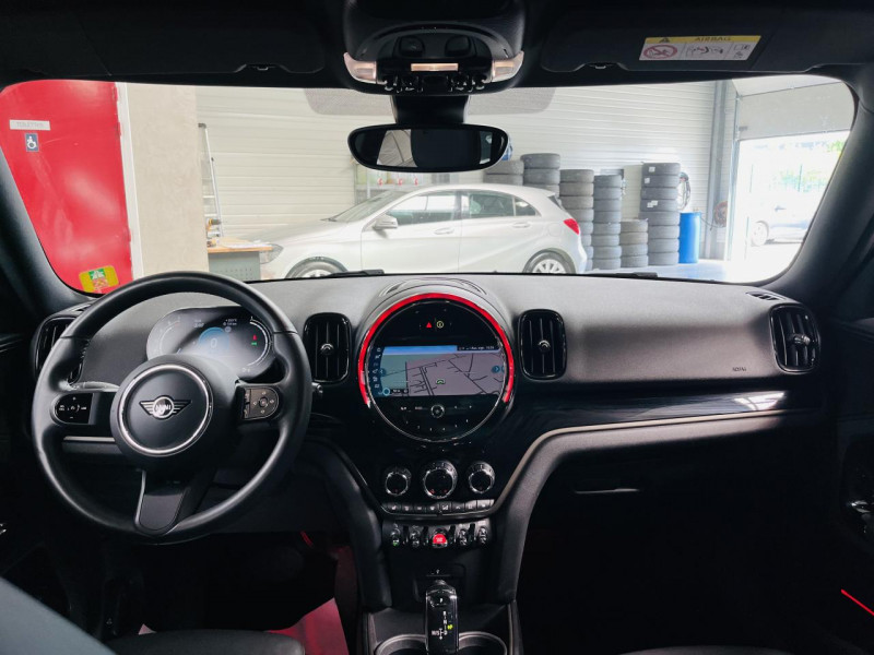 Photo 3 de l'offre de MINI COUNTRYMAN F60 LCI Cooper 136 ch Essential BVA7  à 26990€ chez Occasions Champenoises
