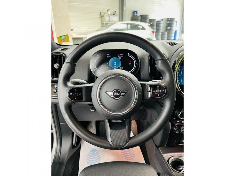 Photo 4 de l'offre de MINI COUNTRYMAN F60 LCI Cooper 136 ch Essential BVA7  à 26990€ chez Occasions Champenoises