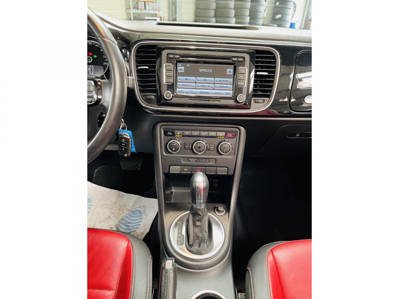 Photo 8 de l'offre de VOLKSWAGEN COCCINELLE 1.2 TSI 105 Vintage DSG7 à 15990€ chez Occasions Champenoises