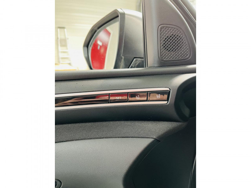 Photo 15 Hyundai TUCSON 1.6 T-GDI 230 Hybrid Executive BVA6 Hybride Gris foncé en vente chez Occasions Champenoises Photo 15 de l'offre de HYUNDAI TUCSON 1.6 T-GDI 230 Hybrid Executive BVA6 à 23990€ chez Occasions Champenoises