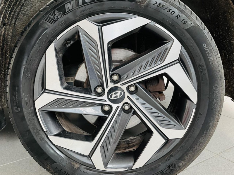 Photo 27 Hyundai TUCSON 1.6 T-GDI 230 Hybrid Executive BVA6 Hybride Gris foncé en vente chez Occasions Champenoises Photo 27 de l'offre de HYUNDAI TUCSON 1.6 T-GDI 230 Hybrid Executive BVA6 à 23990€ chez Occasions Champenoises