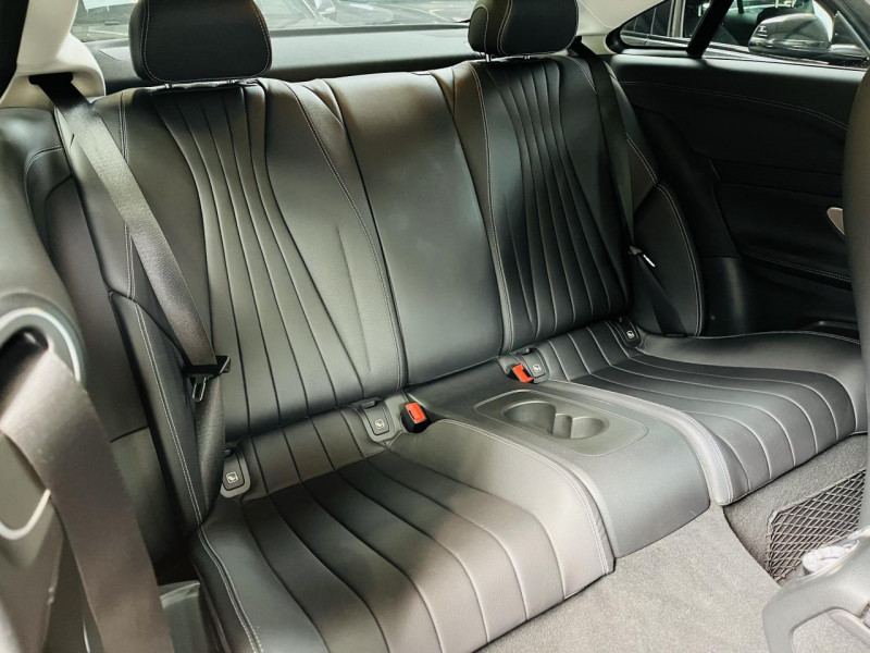 Photo 15 de l'offre de MERCEDES-BENZ CLASSE E COUPE 220 d 9G-Tronic Executive à 29990€ chez Occasions Champenoises