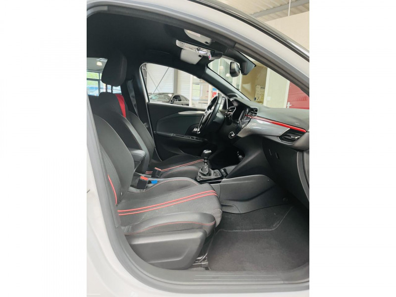 Photo 15 de l'offre de OPEL CORSA 1.5 Diesel 100 ch BVM6 GS Line - LOA 218e/mois à 14490€ chez Occasions Champenoises
