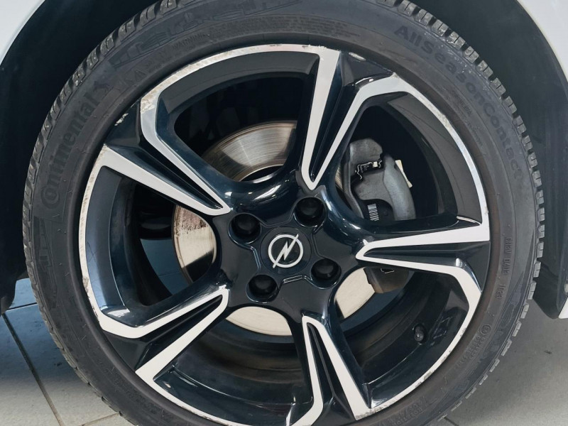 Photo 24 de l'offre de OPEL CORSA 1.5 Diesel 100 ch BVM6 GS Line - LOA 218e/mois à 14490€ chez Occasions Champenoises