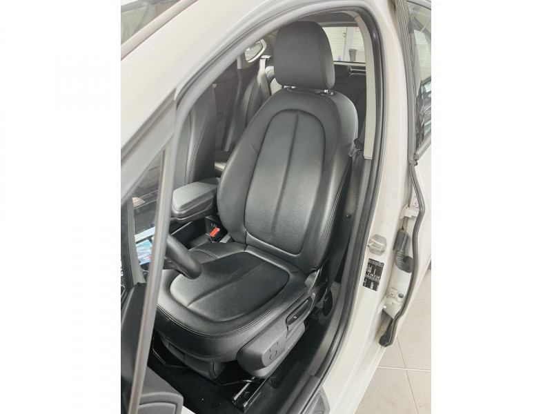 Photo 8 de l'offre de BMW SERIE 2 ACTIVE TOURER  Active Tourer 218i 136 ch F45 Business BVA 6 à 14490€ chez Occasions Champenoises