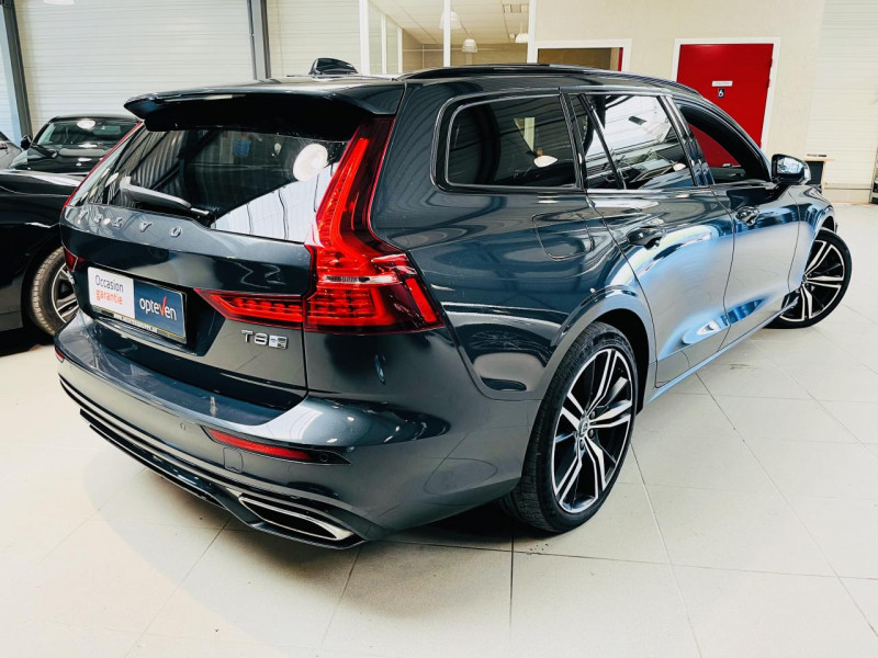 Photo 24 de l'offre de VOLVO V60  T8 Twin Engine 303 ch + 87 ch Geartronic 8 R-Design à 30990€ chez Occasions Champenoises