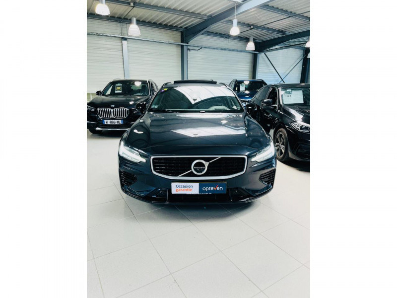 Photo 2 de l'offre de VOLVO V60  T8 Twin Engine 303 ch + 87 ch Geartronic 8 R-Design à 30990€ chez Occasions Champenoises
