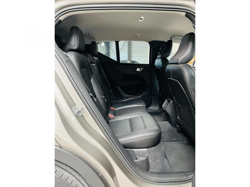 Photo 15 de l'offre de VOLVO XC40  D3 AdBlue 150 ch Geartronic 8 Inscription à 24990€ chez Occasions Champenoises