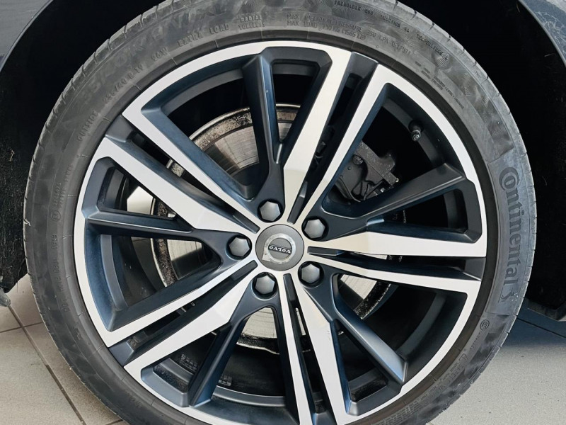 Photo 27 de l'offre de VOLVO V60  T8 Twin Engine 303 ch + 87 ch Geartronic 8 R-Design à 30990€ chez Occasions Champenoises
