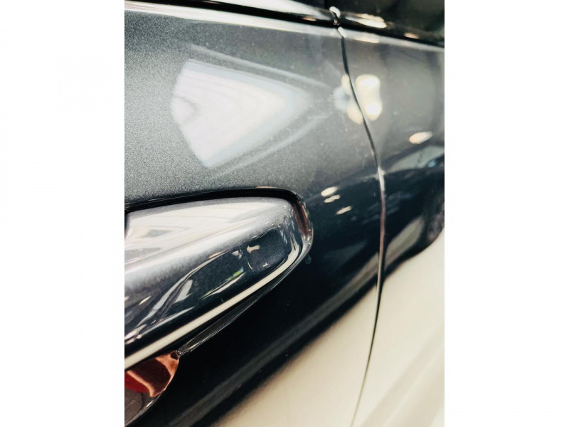 Photo 22 de l'offre de VOLVO V60  T8 Twin Engine 303 ch + 87 ch Geartronic 8 R-Design à 30990€ chez Occasions Champenoises