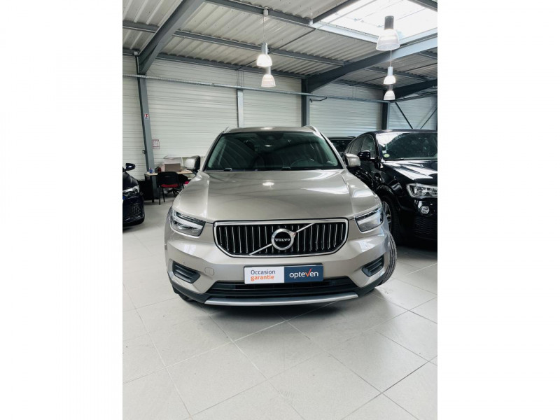 Photo 2 de l'offre de VOLVO XC40  D3 AdBlue 150 ch Geartronic 8 Inscription à 24990€ chez Occasions Champenoises