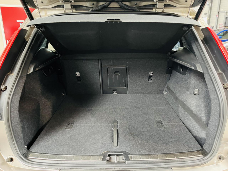 Photo 13 de l'offre de VOLVO XC40  D3 AdBlue 150 ch Geartronic 8 Inscription à 24990€ chez Occasions Champenoises