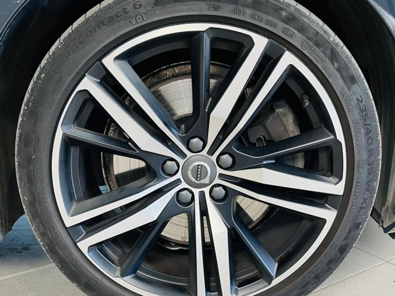 Photo 28 de l'offre de VOLVO V60  T8 Twin Engine 303 ch + 87 ch Geartronic 8 R-Design à 30990€ chez Occasions Champenoises