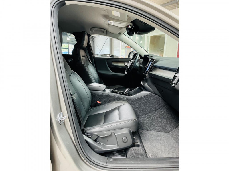 Photo 16 de l'offre de VOLVO XC40  D3 AdBlue 150 ch Geartronic 8 Inscription à 24990€ chez Occasions Champenoises