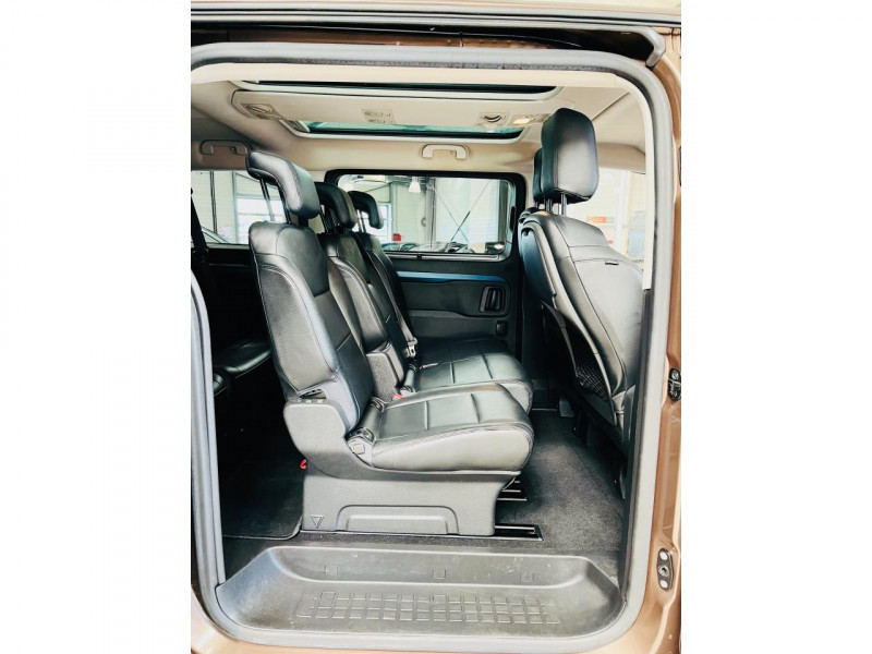 Photo 15 de l'offre de PEUGEOT TRAVELLER BlueHDi 120ch S&S Active Long 8 Places à 28990€ chez Occasions Champenoises
