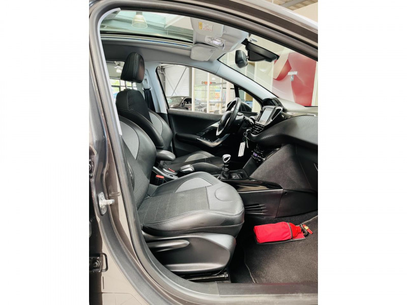Photo 14 de l'offre de PEUGEOT 2008  BlueHDi 100ch BVM6 Allure à 12490€ chez Occasions Champenoises