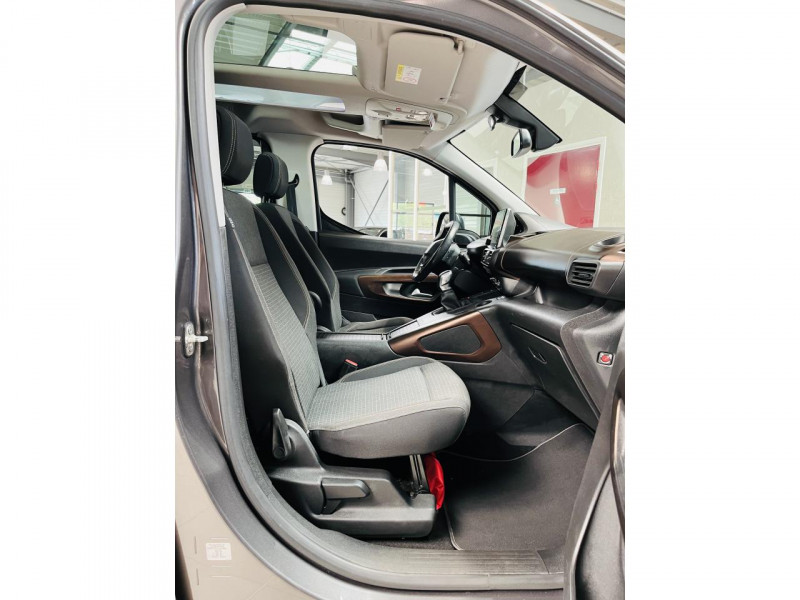 Photo 14 de l'offre de PEUGEOT RIFTER Standard BlueHDi 100 S&S BVM5 GT Line à 15990€ chez Occasions Champenoises