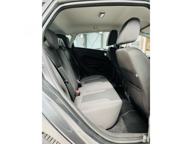 Photo 11 de l'offre de FORD FIESTA 1.5 TDCi 75 S&S Titanium à 8490€ chez Occasions Champenoises