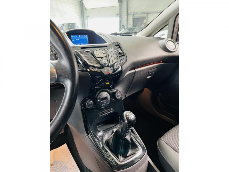 Photo 5 de l'offre de FORD FIESTA 1.5 TDCi 75 S&S Titanium à 8490€ chez Occasions Champenoises