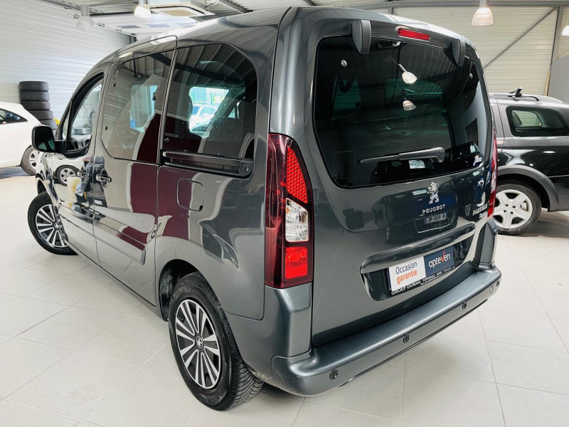 Photo 13 de l'offre de PEUGEOT PARTNER 1.6 BlueHDi 100ch S&S ETG6 Active à 14990€ chez Occasions Champenoises