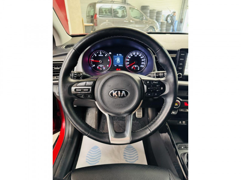 Photo 4 de l'offre de KIA STONIC  1.6 CRDi 115 ch ISG BVM6 Premium à 15990€ chez Occasions Champenoises