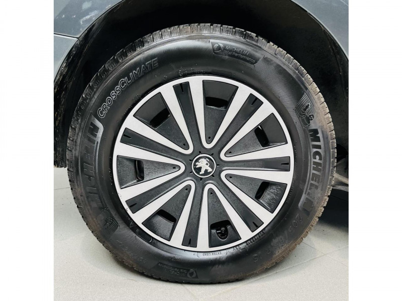 Photo 18 de l'offre de PEUGEOT PARTNER 1.6 BlueHDi 100ch S&S ETG6 Active à 14990€ chez Occasions Champenoises