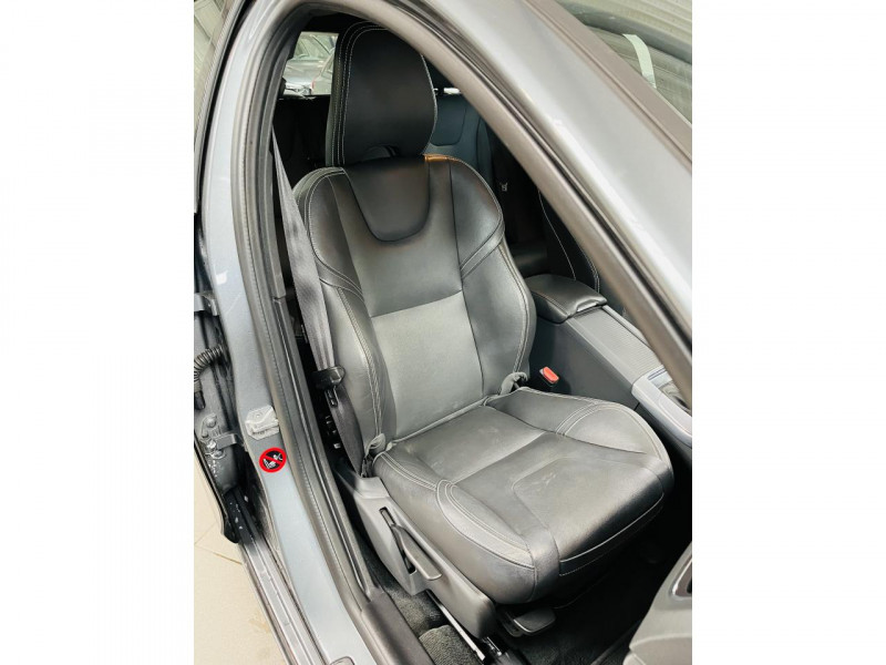 Photo 14 de l'offre de VOLVO V60 BUSINESS D3 150 ch Stop&Start Geartronic 6 Kinetic Business à 15990€ chez Occasions Champenoises
