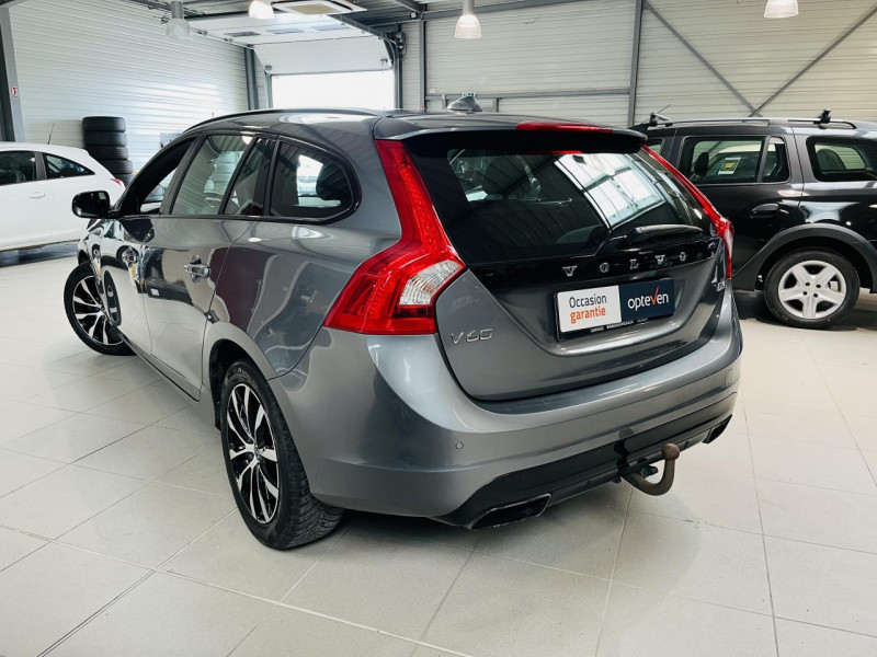 Photo 15 de l'offre de VOLVO V60 BUSINESS D3 150 ch Stop&Start Geartronic 6 Kinetic Business à 15990€ chez Occasions Champenoises