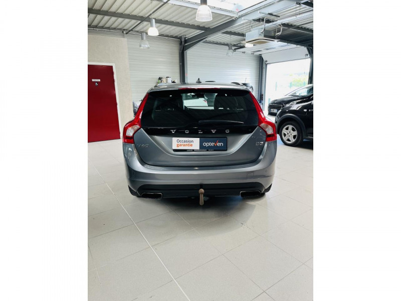 Photo 16 de l'offre de VOLVO V60 BUSINESS D3 150 ch Stop&Start Geartronic 6 Kinetic Business à 15990€ chez Occasions Champenoises