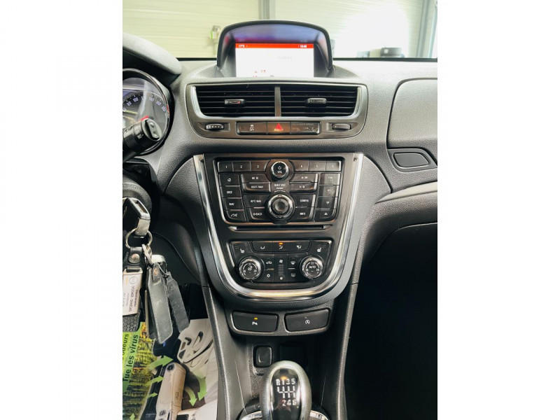 Photo 6 de l'offre de OPEL MOKKA 1.6 CDTI - 136 ch FAP 4x2 ecoFLEX Start&Stop Cosmo Pack à 9990€ chez Occasions Champenoises