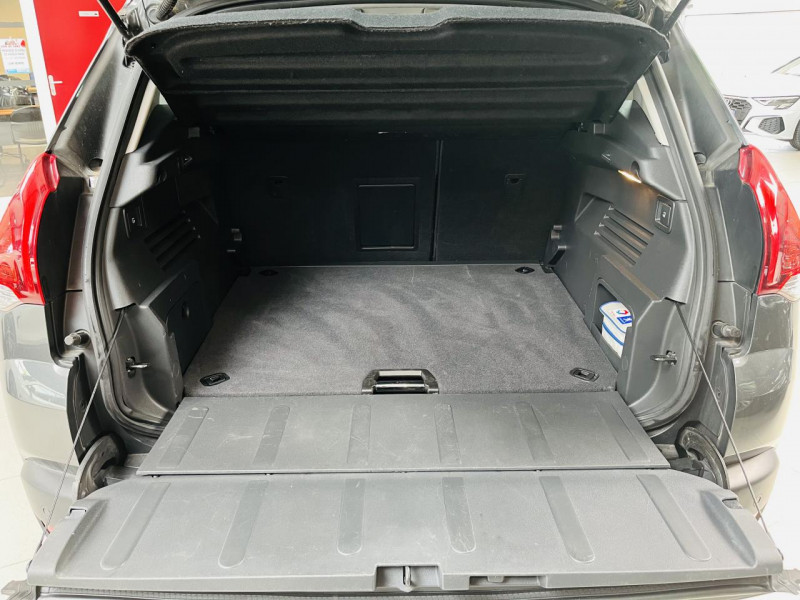 Photo 11 de l'offre de PEUGEOT 3008  1.6 HDi 115 Style BVM6 à 10990€ chez Occasions Champenoises