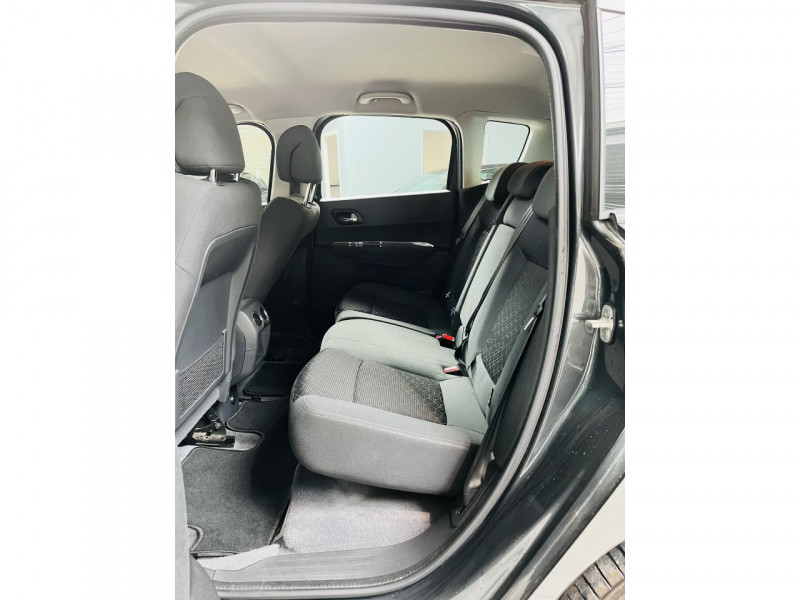 Photo 9 de l'offre de PEUGEOT 3008  1.6 HDi 115 Style BVM6 à 10990€ chez Occasions Champenoises