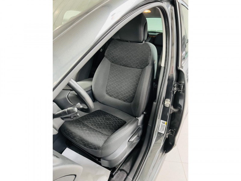 Photo 7 de l'offre de PEUGEOT 3008  1.6 HDi 115 Style BVM6 à 10990€ chez Occasions Champenoises