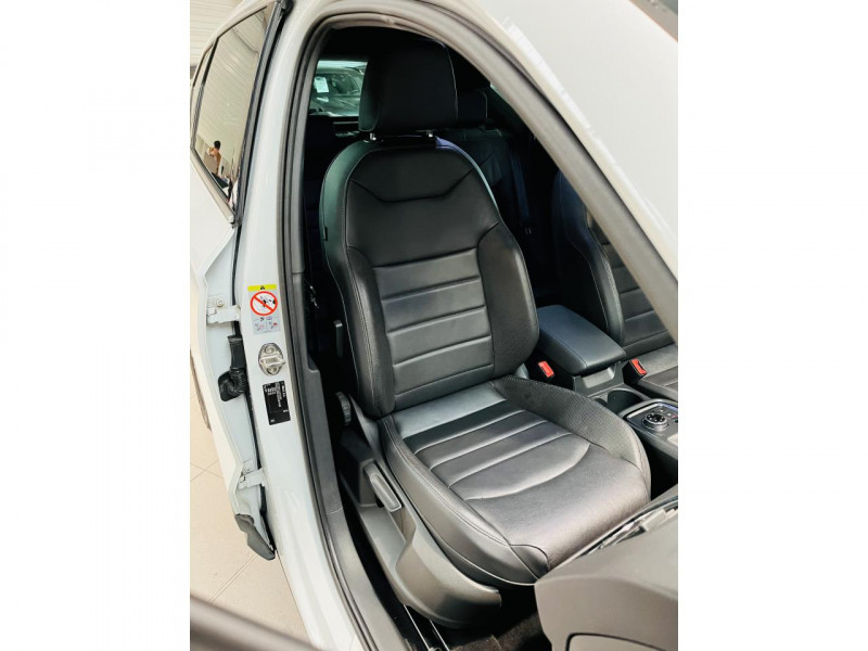 Photo 14 de l'offre de SEAT ATECA 2.0 TDI 190 ch Start/Stop DSG7 4Drive Xcellence à 20990€ chez Occasions Champenoises