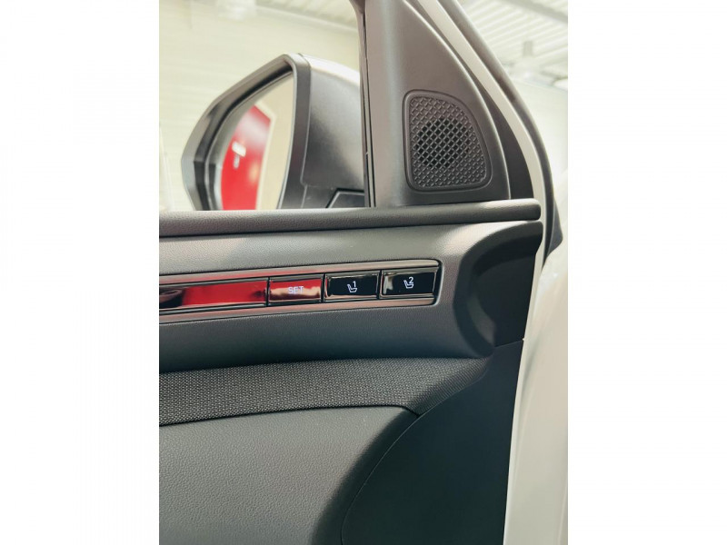 Photo 16 de l'offre de HYUNDAI TUCSON 1.6 T-GDI 265 HTRAC Plug-in BVA6 N Line Executive - LOA 460 e/mois à 31990€ chez Occasions Champenoises