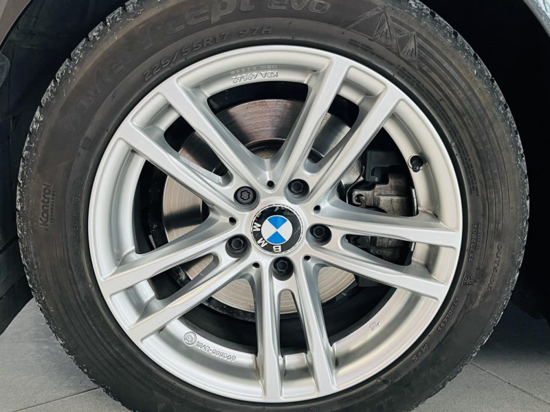 Photo 21 de l'offre de BMW SERIE 5  520d 184 ch F10 LCI Lounge Plus BVA8 à 19490€ chez Occasions Champenoises
