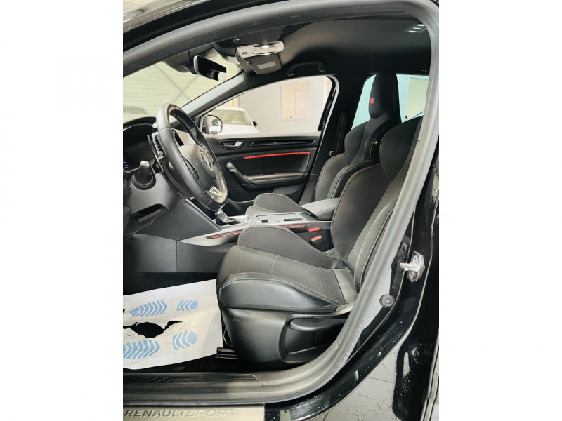 Photo 9 de l'offre de RENAULT MEGANE IV BERLINE  TCe 300 EDC R.S. à 39990€ chez Occasions Champenoises
