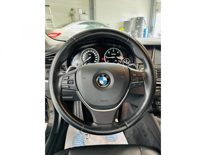 Photo 4 de l'offre de BMW SERIE 5  520d 184 ch F10 LCI Lounge Plus BVA8 à 19490€ chez Occasions Champenoises