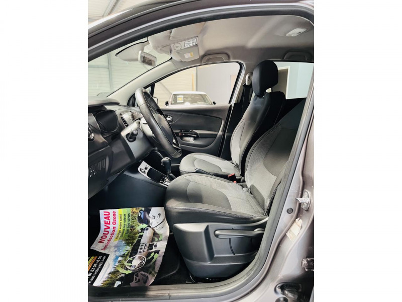 Photo 8 de l'offre de RENAULT CAPTUR dCi 90 Intens EDC à 9900€ chez Occasions Champenoises