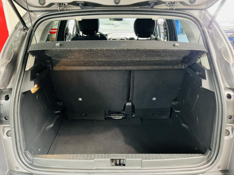 Photo 10 de l'offre de RENAULT CAPTUR dCi 90 Intens EDC à 9900€ chez Occasions Champenoises