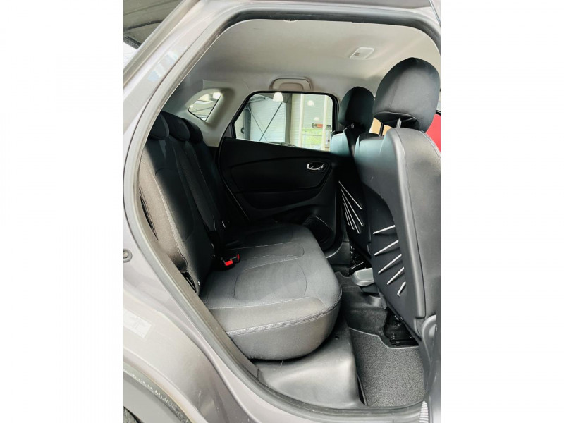 Photo 11 de l'offre de RENAULT CAPTUR dCi 90 Intens EDC à 9900€ chez Occasions Champenoises