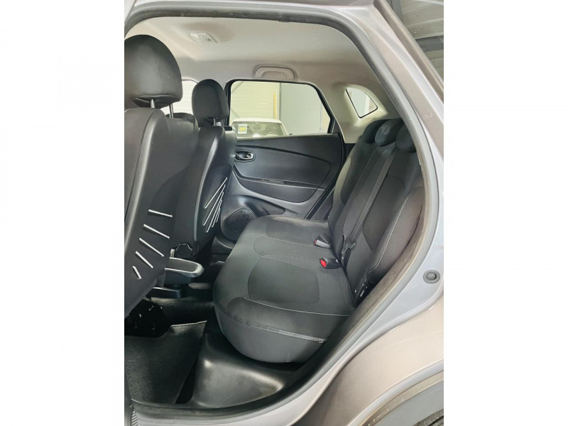 Photo 9 de l'offre de RENAULT CAPTUR dCi 90 Intens EDC à 9900€ chez Occasions Champenoises