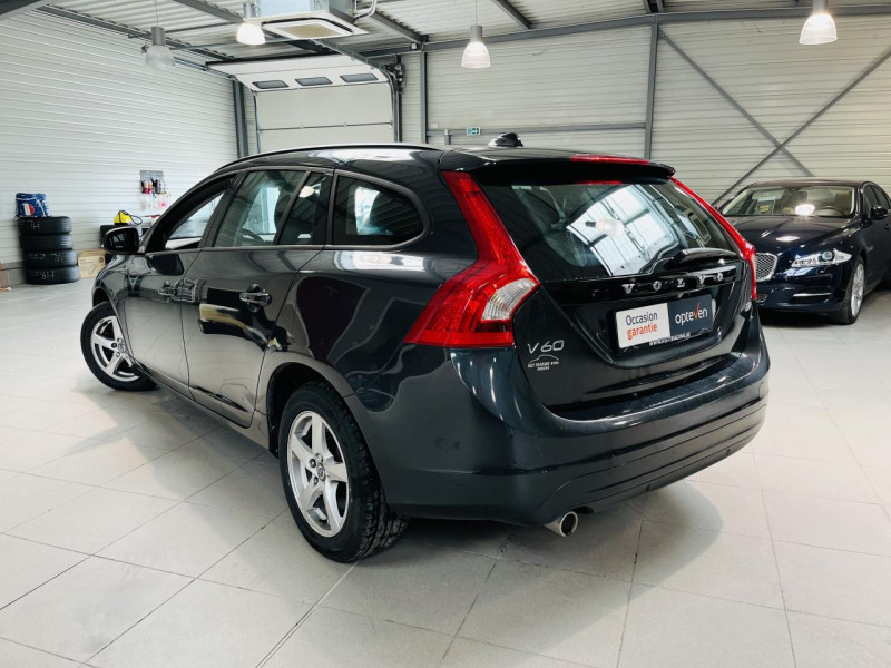 Photo 14 de l'offre de VOLVO V60 BUSINESS  D2 120 ch Stop&Start Kinetic Business à 12990€ chez Occasions Champenoises