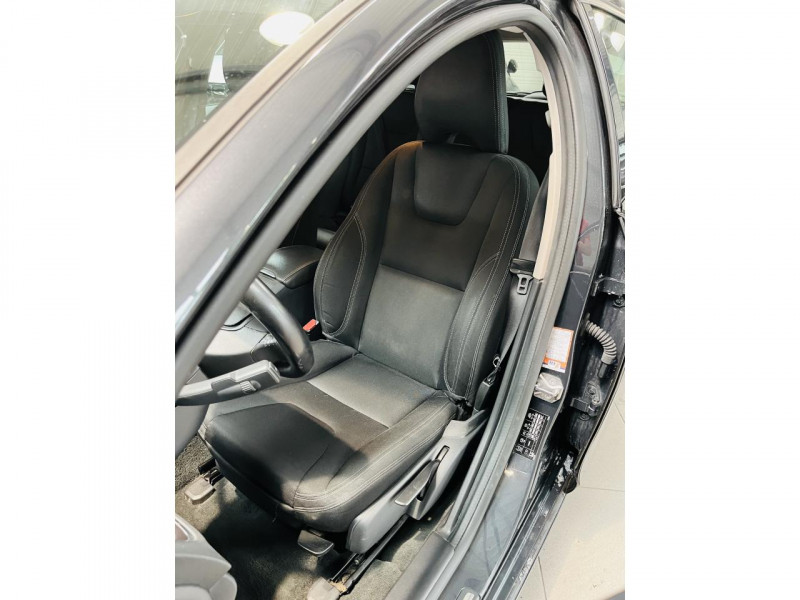 Photo 7 de l'offre de VOLVO V60 BUSINESS  D2 120 ch Stop&Start Kinetic Business à 12990€ chez Occasions Champenoises