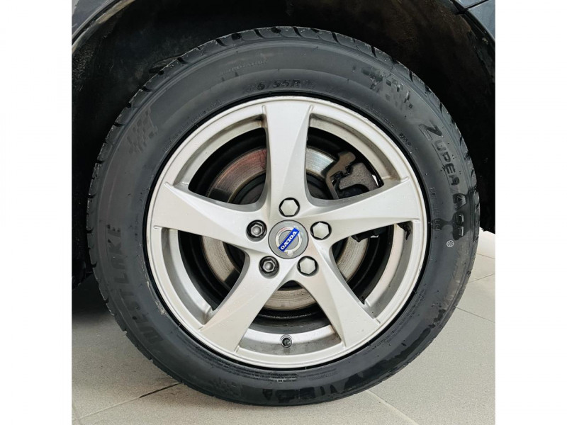 Photo 18 de l'offre de VOLVO V60 BUSINESS  D2 120 ch Stop&Start Kinetic Business à 12990€ chez Occasions Champenoises