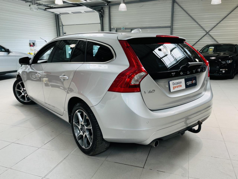 Photo 15 de l'offre de VOLVO V60  D2 115 ch Stop&Start Ocean Race à 13990€ chez Occasions Champenoises