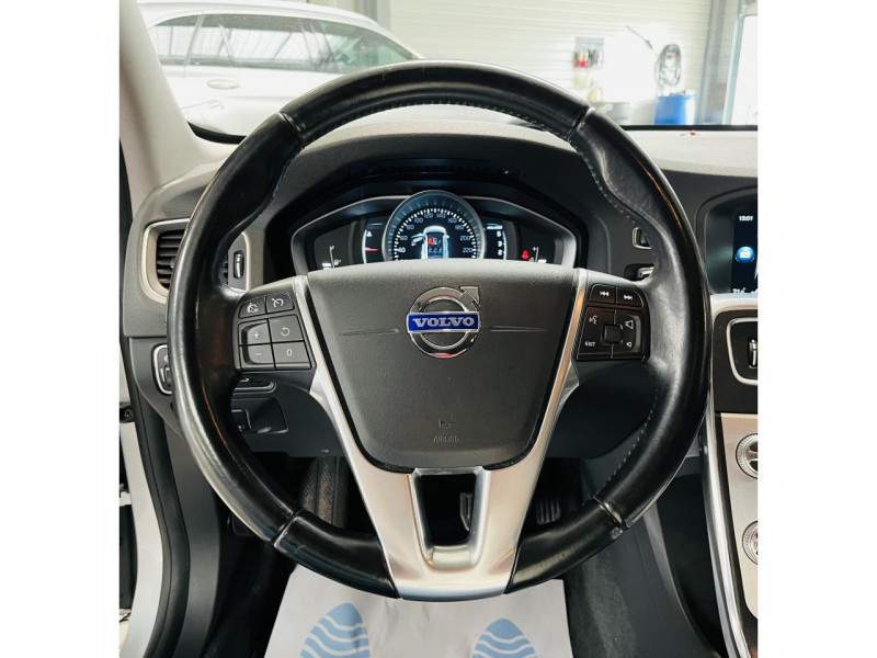 Photo 4 de l'offre de VOLVO V60  D2 115 ch Stop&Start Ocean Race à 13990€ chez Occasions Champenoises