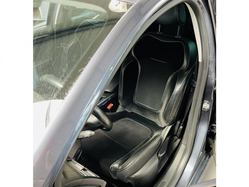 Photo 8 de l'offre de RENAULT MEGANE IV ESTATE dCi 130 Energy Intens à 11990€ chez Occasions Champenoises
